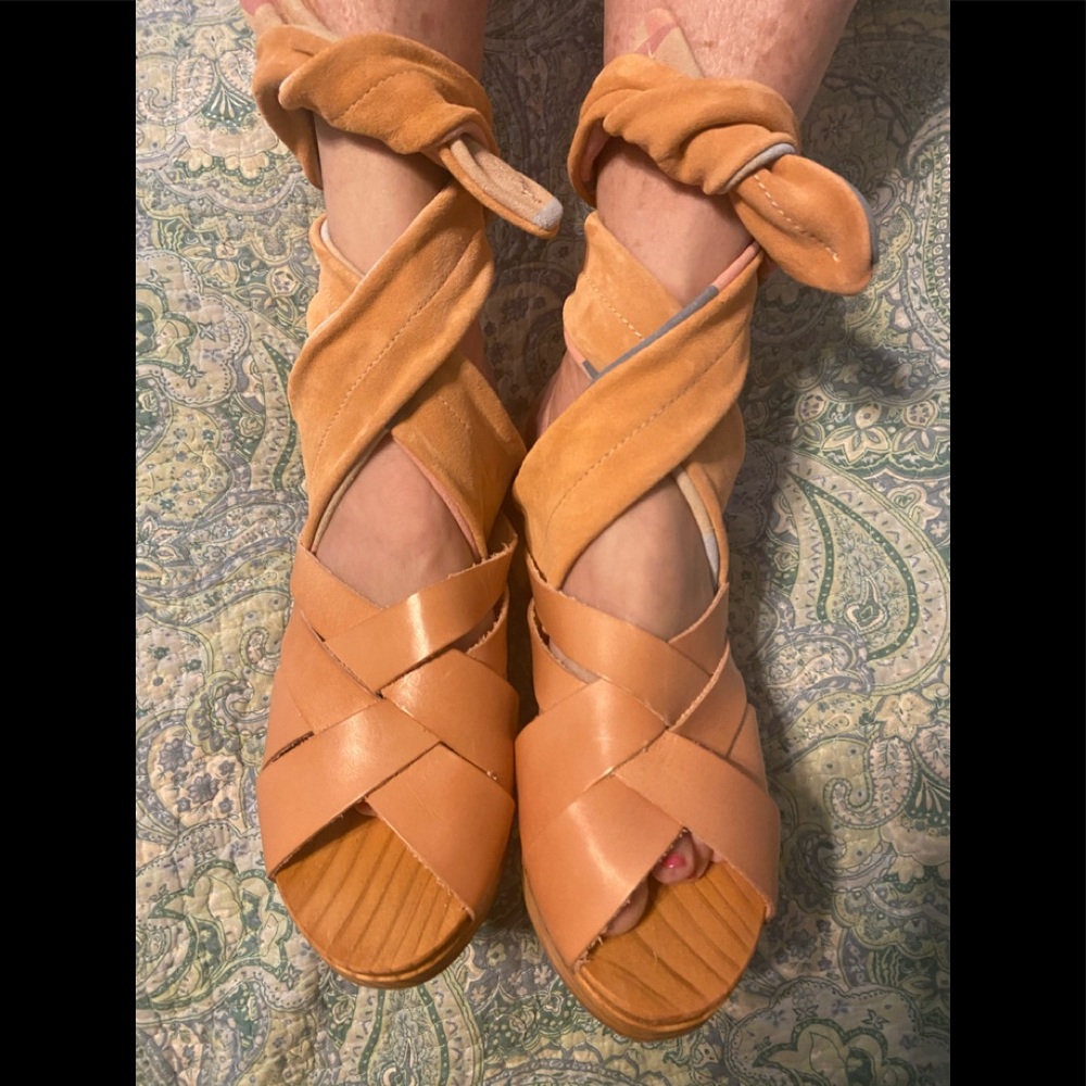 NEW Free People Sandals, Sz 40